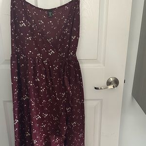 New SHEIN dress. Long loose dress, tie on the side and adjustable straps, maroon